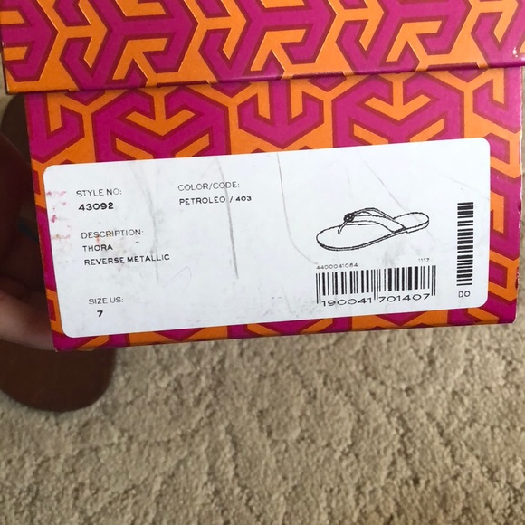 BNIB Tory Burch Thora 7 - Picture 3 of 3